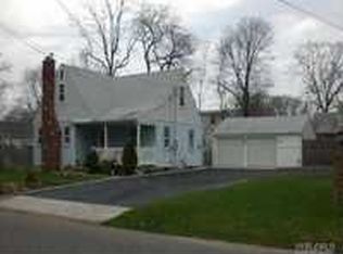 325 Half Hollow Rd, Deer Park, NY 11729