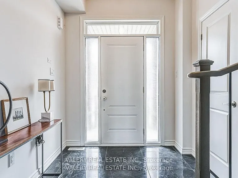 26 Sam Battaglia Cres — Photo 12