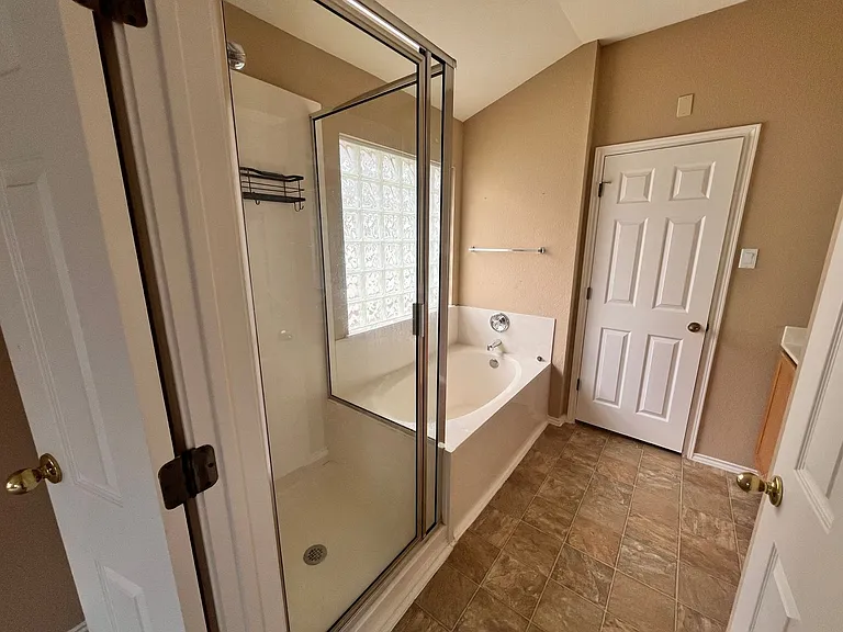 11313 Dodge Cattle Dr — Photo 7