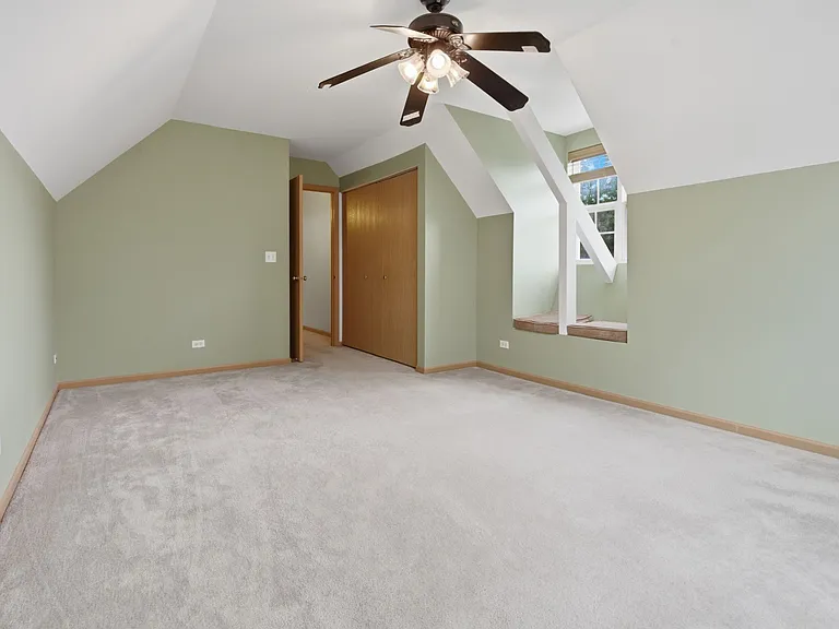 1758 Edith Ln — Photo 13
