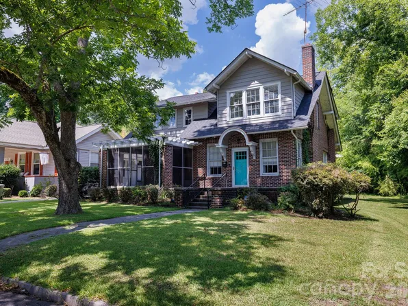 157 Walnut St, Chester, SC 29706