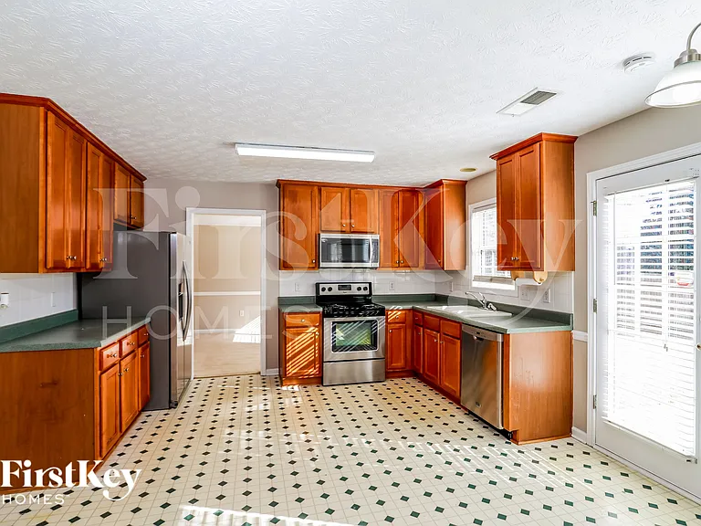4208 Webb Meadows Dr — Photo 6