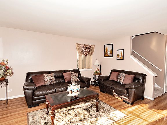 4th image of 248 E Palm Ct