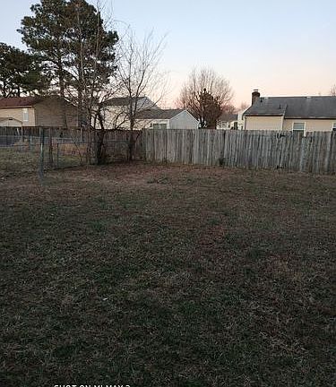 5th image of 906 Bowitch Ct