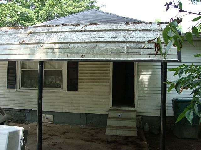 2nd image of 1628 Etheridge St
