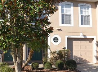 9920 Ashburn Lake Dr, Tampa, FL 33610