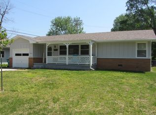 1902 S Weller Ave, Springfield, MO 65804