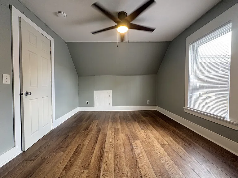 153 Pine St #3 — Photo 1