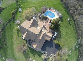 12 Planetree Ct, Newtown, PA 18940