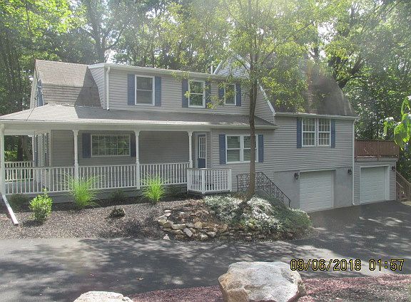3rd image of 1205 Riverview Dr