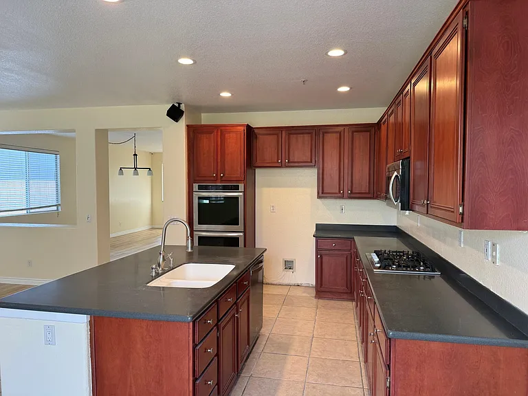 14975 Mount Wilson Ln — Photo 14