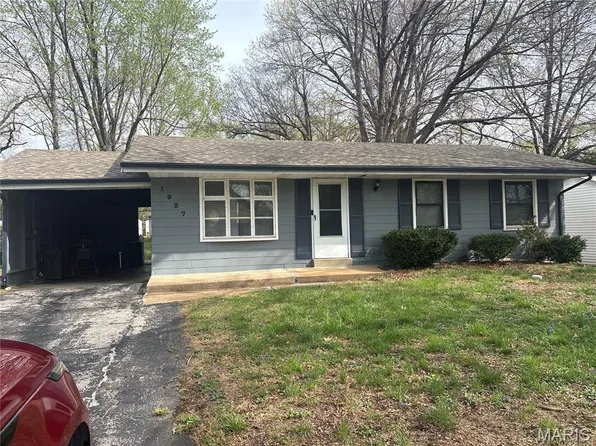 1927 Hudson Rd, Saint Louis, MO 63136