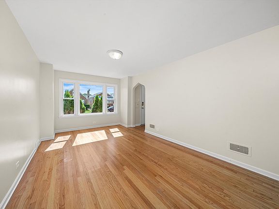 4th image of 6816 S Komensky Ave