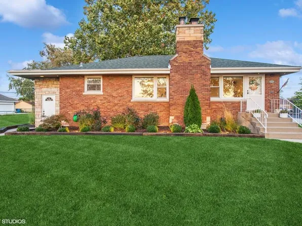9559 S Kilpatrick Ave, Oak Lawn, IL 60453