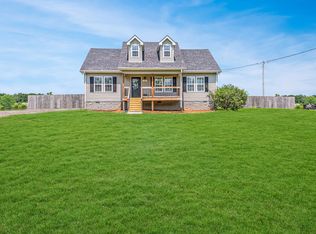 1126 Garners Creek Rd, Dickson, TN 37055