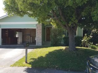 1519 Gladstone Way, Rohnert Park, CA 94928