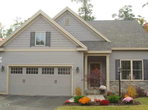 7 Fairmont Drive, Clifton Park, NY 12065