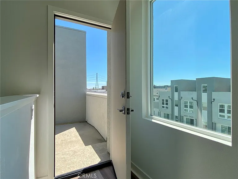 1319 W Cara Dr — Photo 12