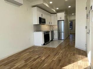217 India St #3B, Brooklyn, NY 11222