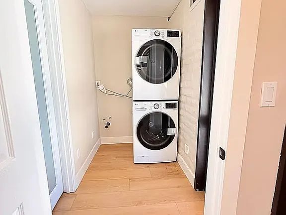 2nd image of 1565 Nautilus St #A