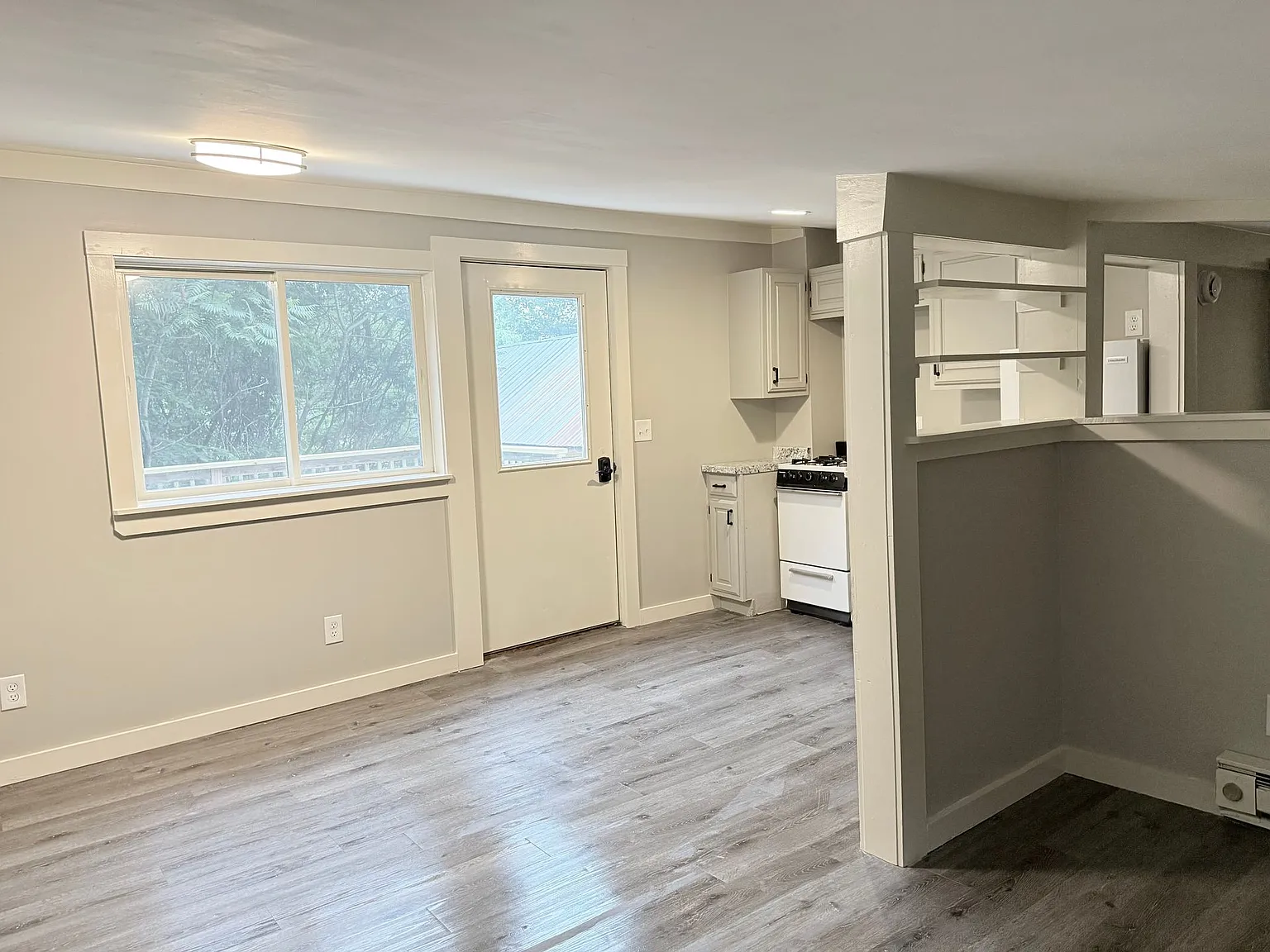 Pet-friendly! | Utilities included! — Photo 2