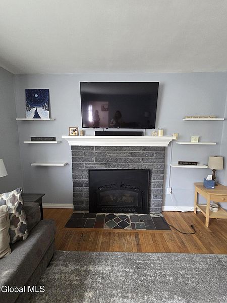 4th image of 17 Sherwood Drive