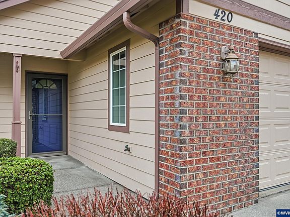 3rd image of 420 Walnut Way