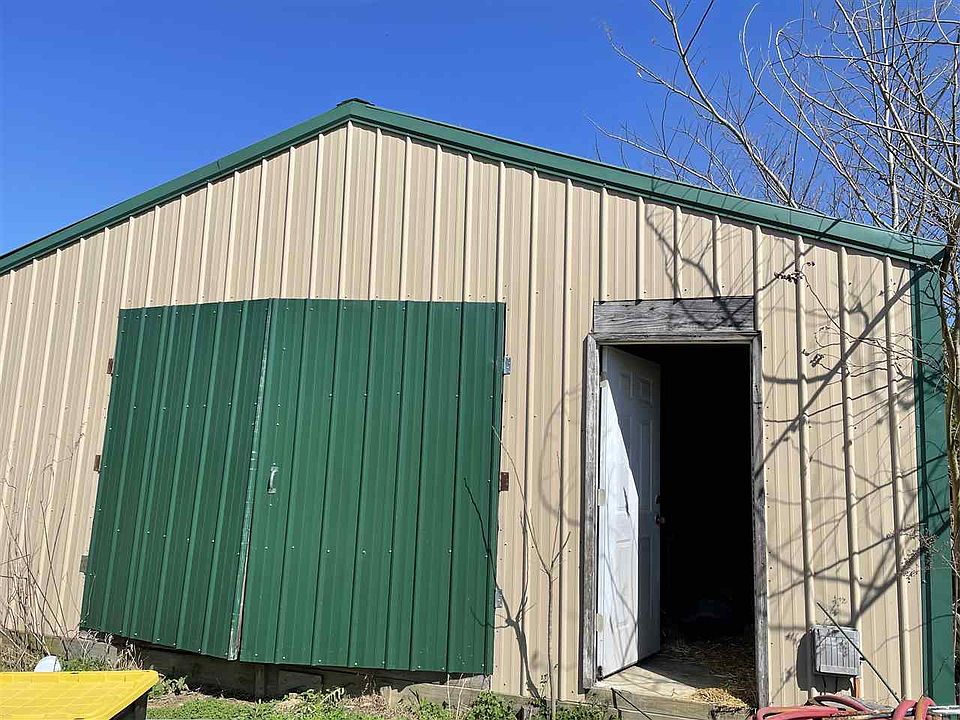 2nd image of 866 Whitnel Rd