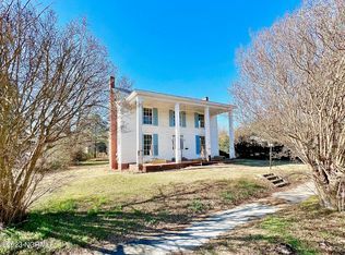 111 S Queen St, Windsor, NC 27983