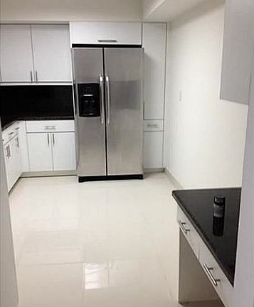 4th image of 3600 Mystic Pointe Dr APT 805
