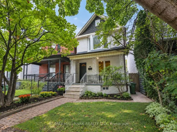 206 Yarmouth Rd, Toronto, ON M6G 1X4