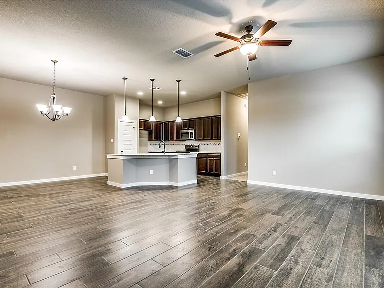 202 Oakcrest #A — Photo 4