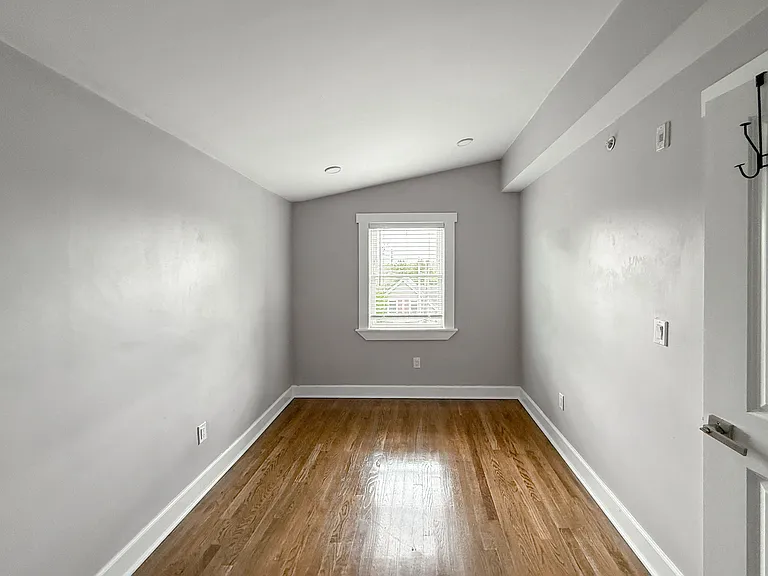 468 Salem St #2 — Photo 5