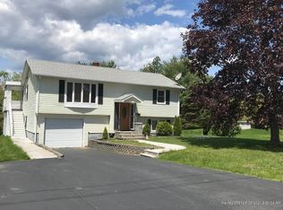 22 Plymouth Dr, Biddeford, ME 04005