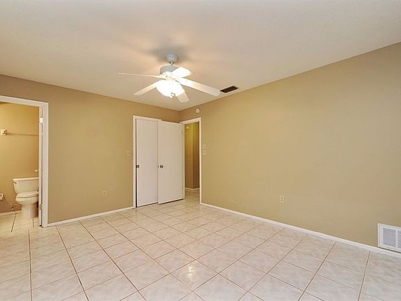 2nd image of 3219 N Osprey Ave