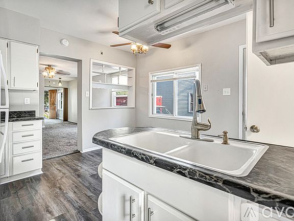 3rd image of 1818 N 9th St #1