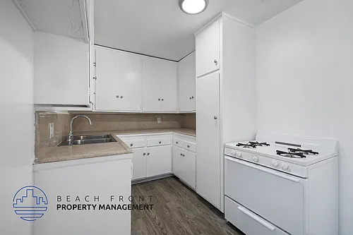 745-747 Venice Way Photo 1