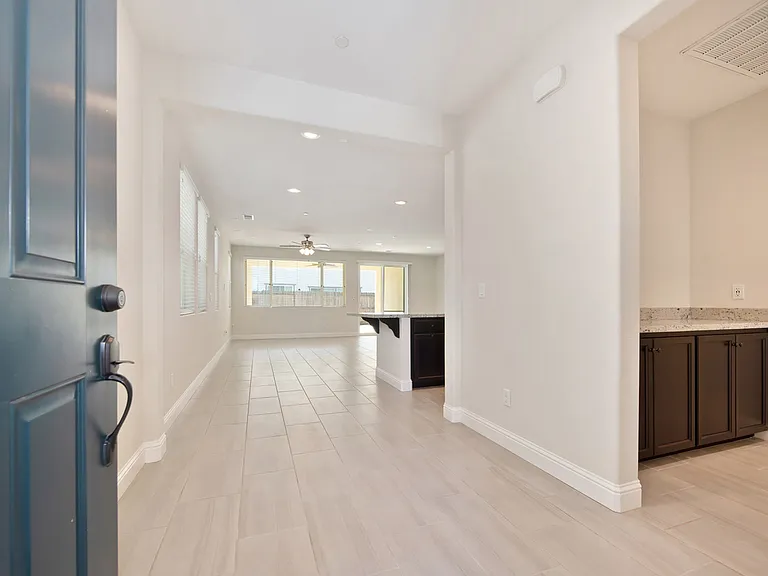 5088 Moonraker Ln — Photo 3