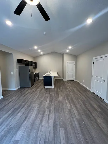 5183 N Cypress St #5183 Photo 1