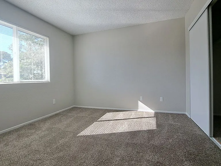 3417 Civic Center Dr — Photo 7