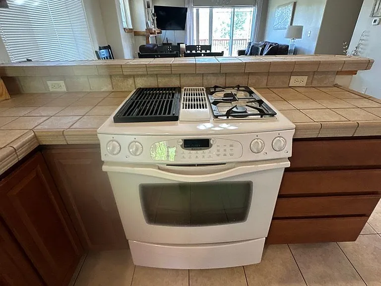 5015 Falcon Dr — Photo 4