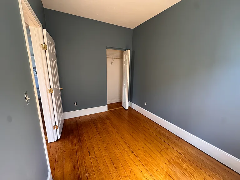 13 Bismarck St #3 — Photo 2