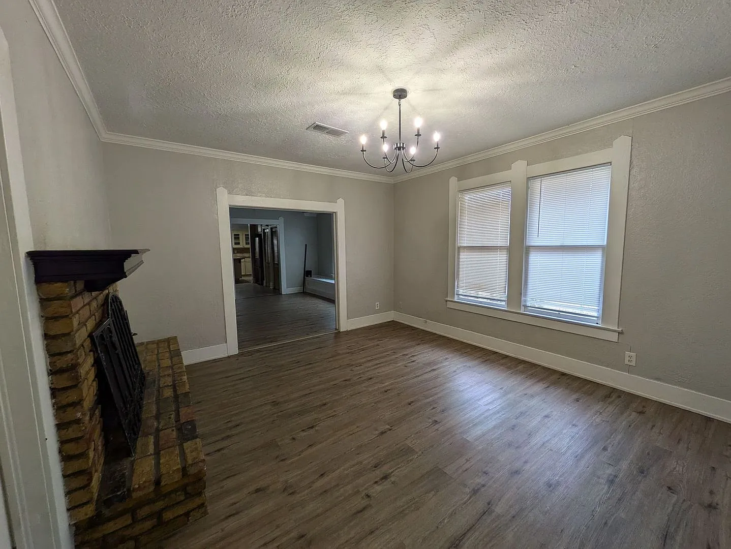 1897 Harrison St, Beaumont TX 77701 — Photo 3