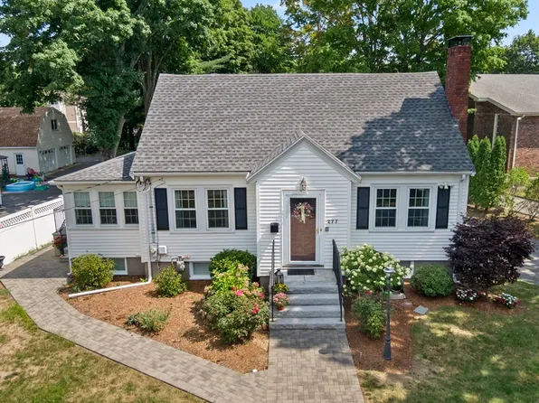 277 Vernon St, Wakefield, MA 01880