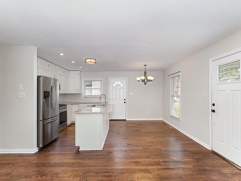 823 Cotton Pl — Photo 9