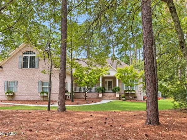 920 Crooked Creek Drive, New Bern, NC 28560