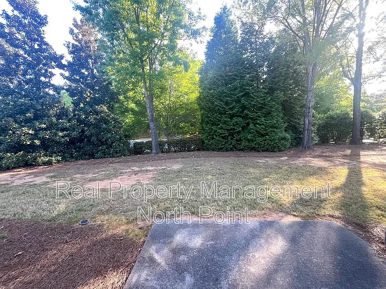 2031 Lakeshore Overlook Dr NW — Photo 30