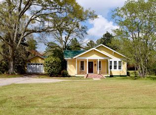 905 W Border Ave, Wiggins, MS 39577