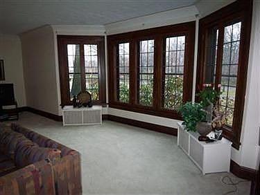 4th image of 2868 Washington Blvd