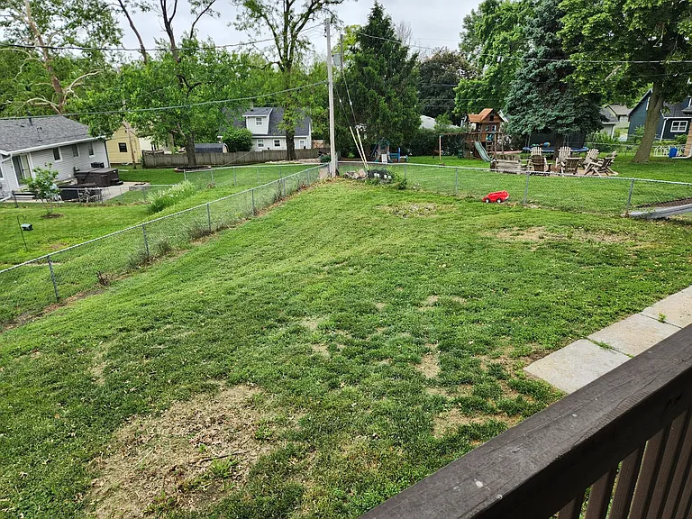 7815 Grover St — Photo 17